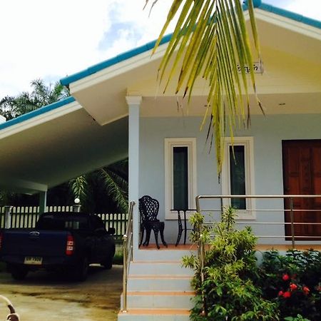 Oyo 75515 Sairung Farmstay Krabi town Екстериор снимка