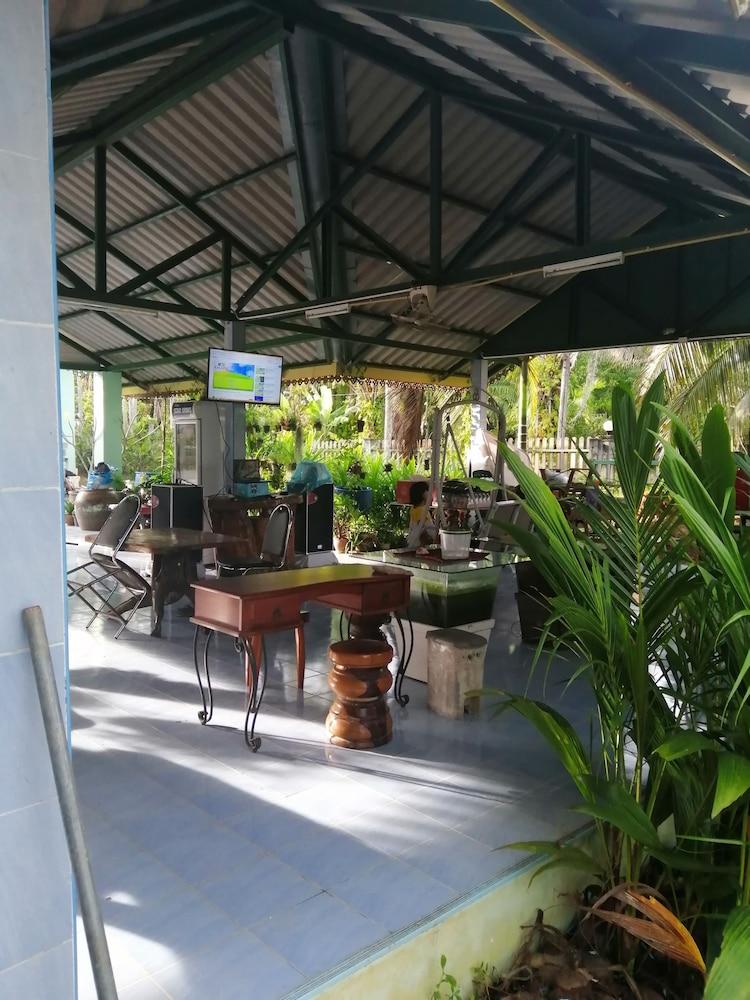 Oyo 75515 Sairung Farmstay Krabi town Екстериор снимка